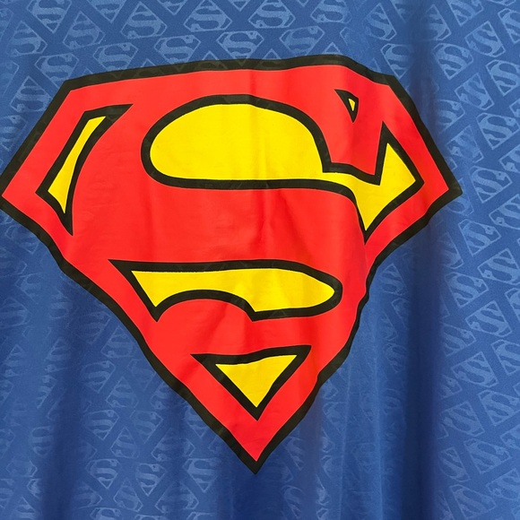 Superman Dc Comics blue dry fit material size 2xl short sleeve shirt - Picture 2 of 5